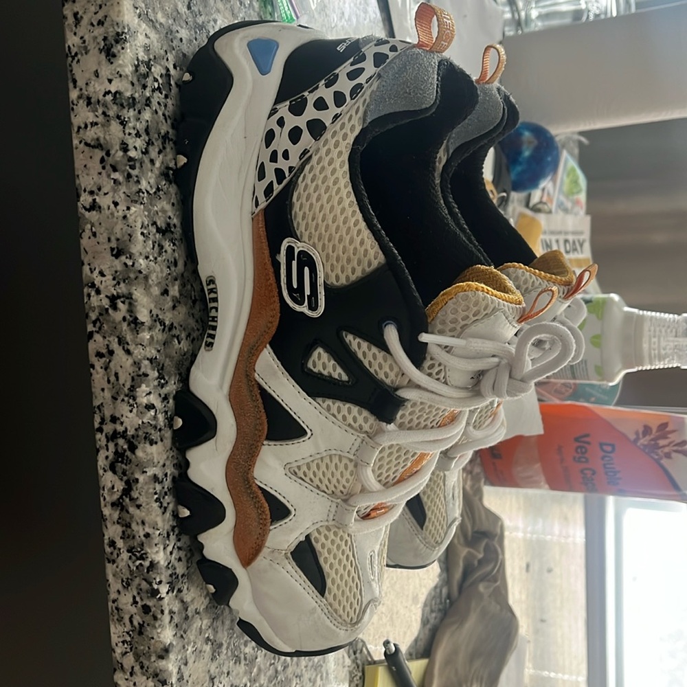 One Piece - Trafalgar Law - Skechers D'Lites 2.0 - Skechers x